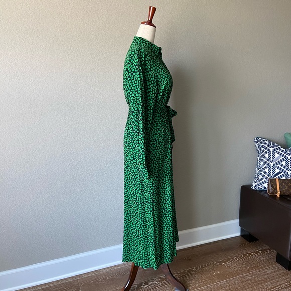 ❌SOLD❌ Charming Floral Midi Shirt Dress Tie Belt - Picture 9 of 16